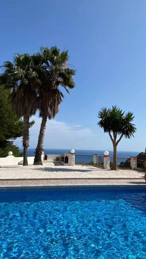 Casa Capricornio Bed & Breakfast Marbella Dış mekan fotoğraf