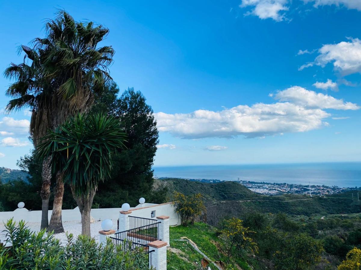 Casa Capricornio Bed & Breakfast Marbella Dış mekan fotoğraf