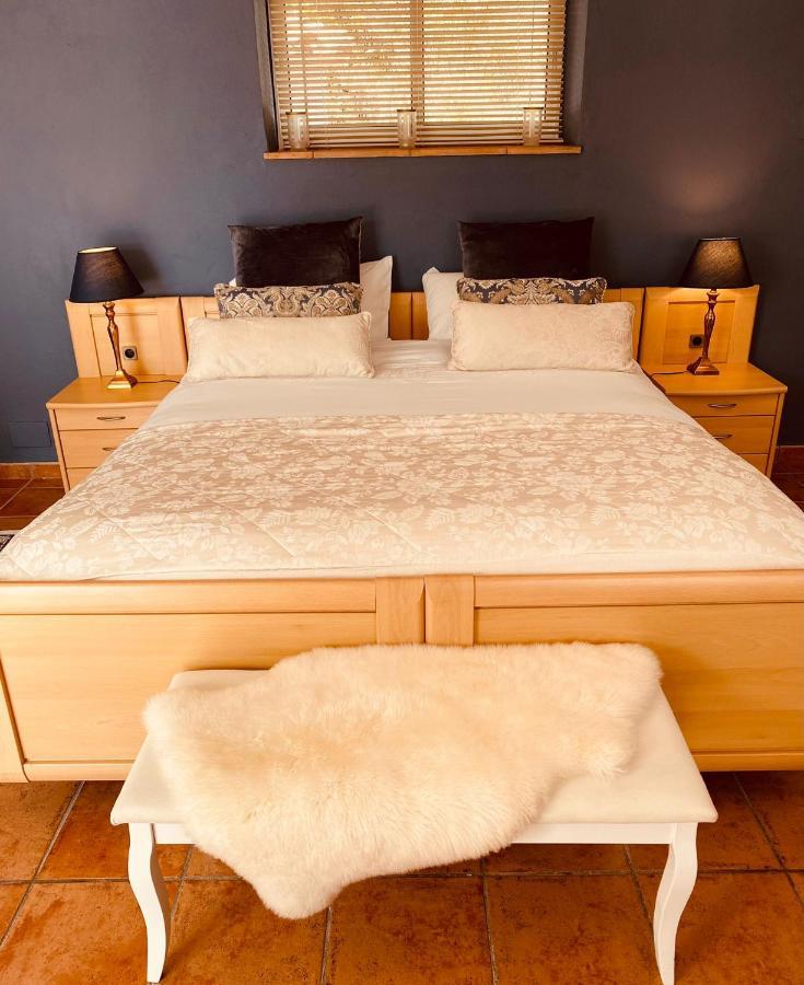 Casa Capricornio Bed & Breakfast Marbella Dış mekan fotoğraf